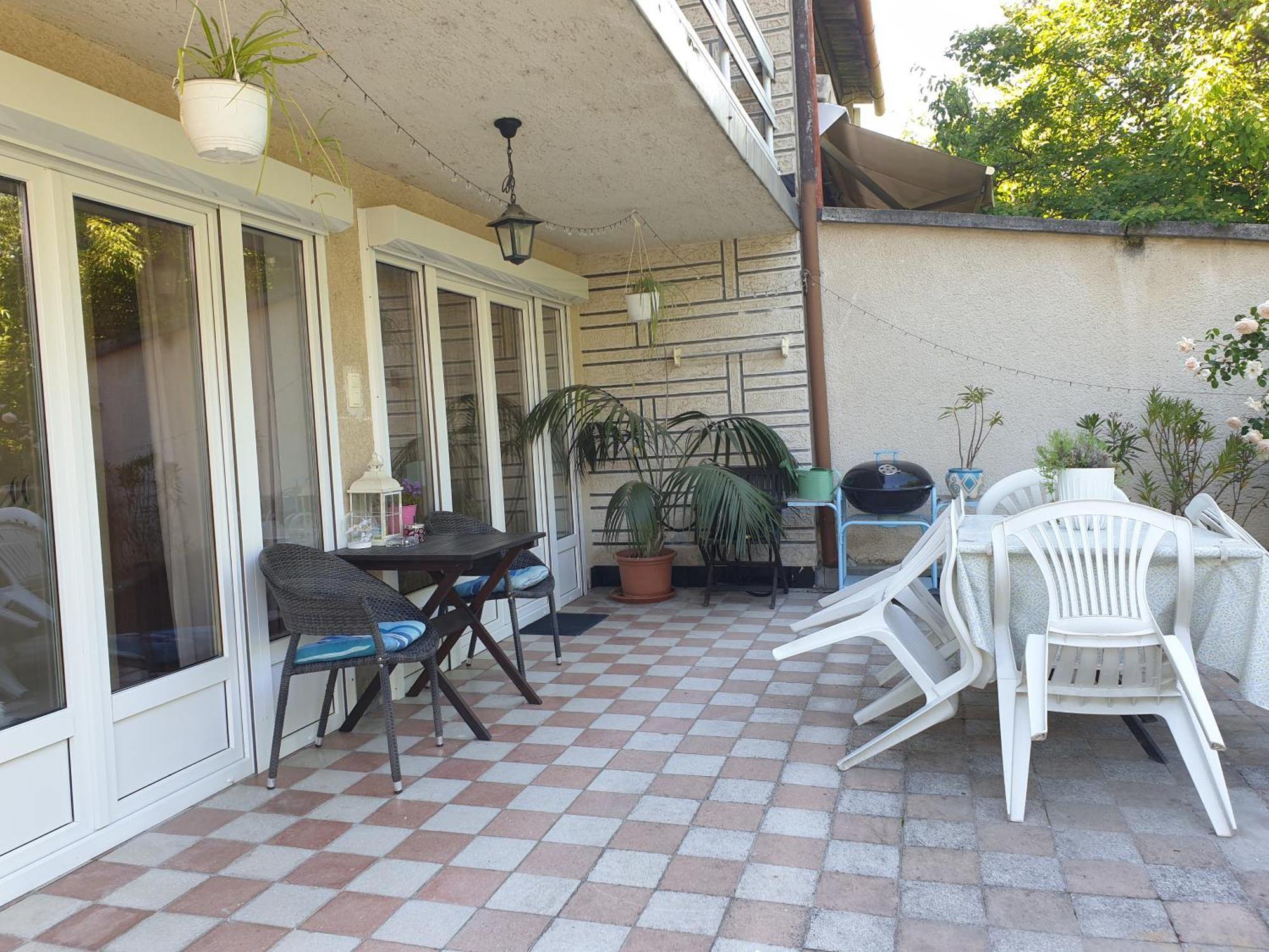 Simay Apartment